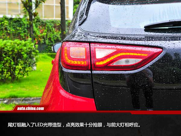 画风惊艳实力不俗 试驾风神AX4 1.6L 6DCT潮尚型